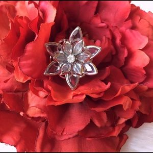 Pier 1 flower ring~Silver-tone-adjustable .band-New